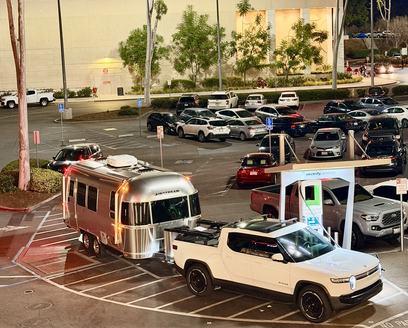 Wattreach — 23′ Airstream International at Escondido, CA, December 2025